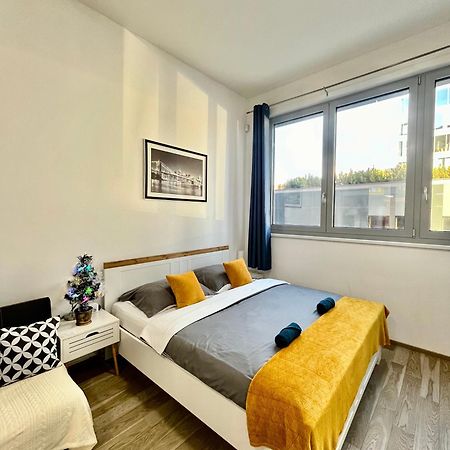 Vit Apartment - Free Parking - O2 Arena Prága Kültér fotó